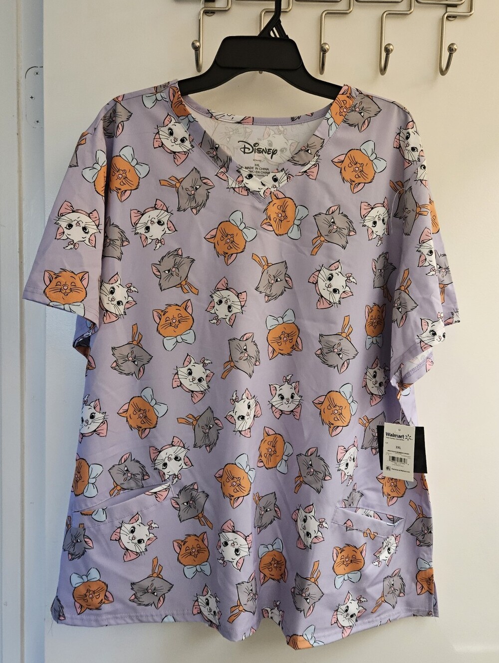 Disney Aristocats Womens Scrubs Top 3XL Lavender Marie V-Neck NWT